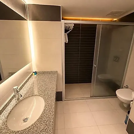 Hotell Delfino Mahmutlar